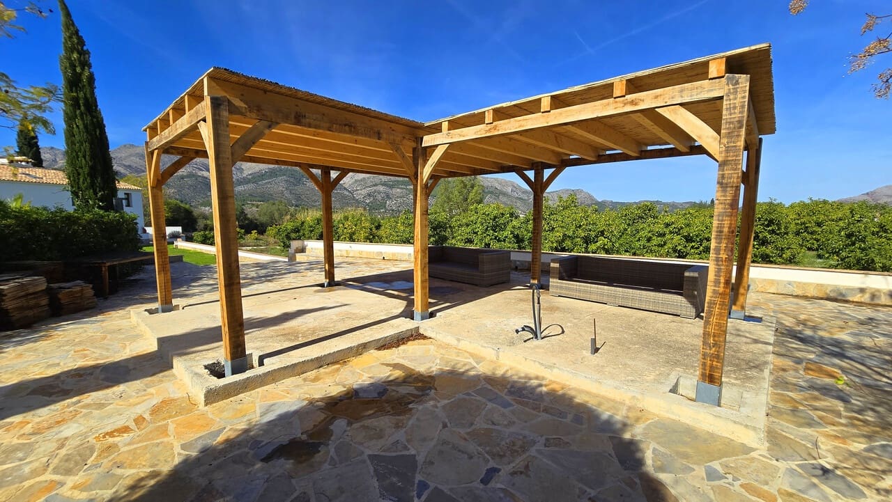 4 sypialnia Willa na sprzedaż w Orba z basenem - 645 000 € (Ref: 8824070)