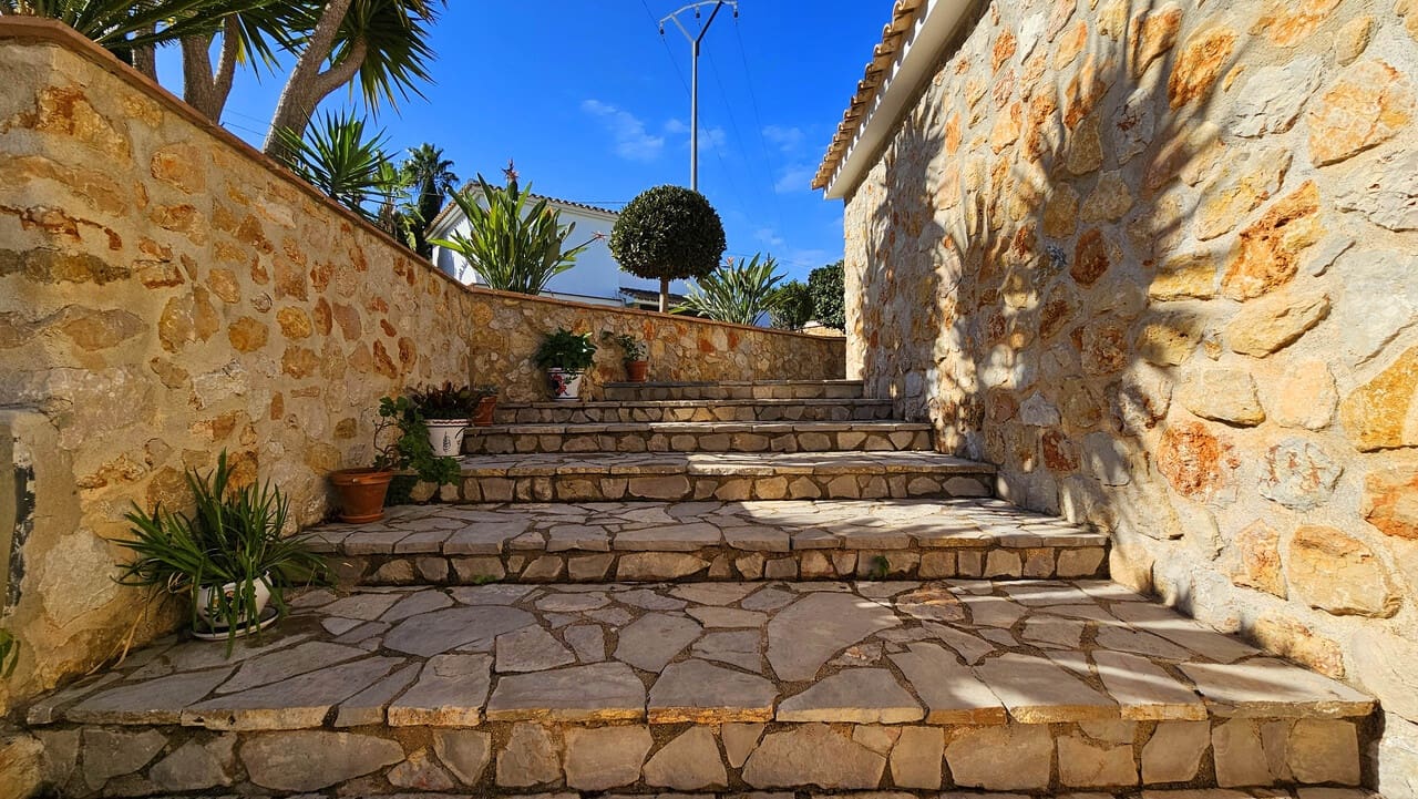 4 sypialnia Willa na sprzedaż w Orba z basenem - 645 000 € (Ref: 8824070)