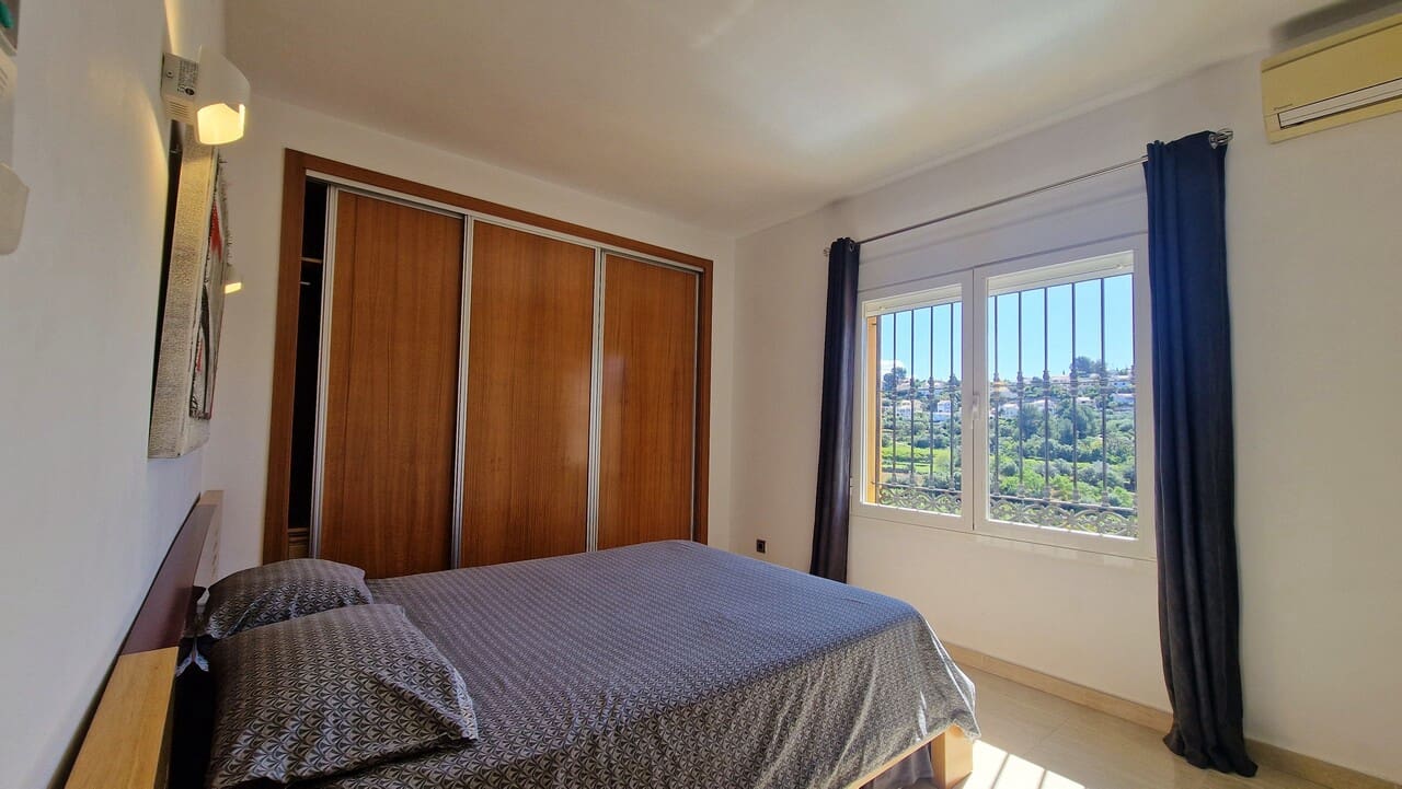 5 camera da letto Villa in vendita in Orba con piscina garage - 499.000 € (Rif: 8937847)