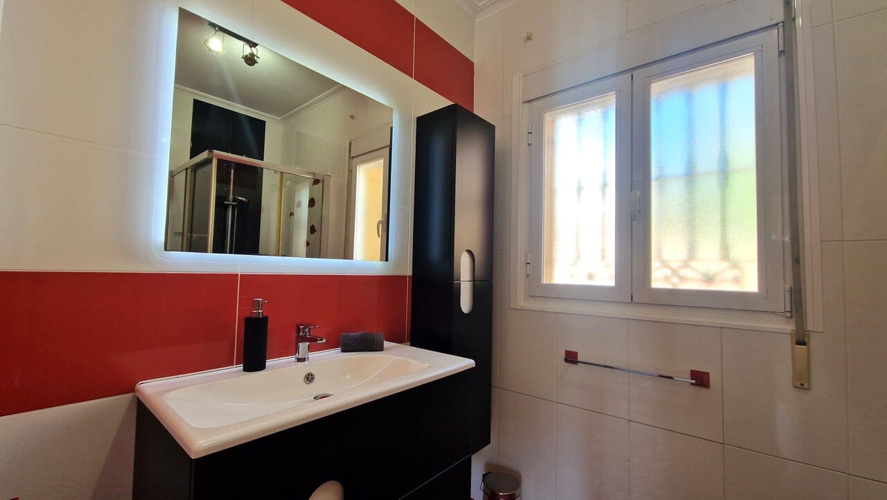 5 camera da letto Villa in vendita in Orba con piscina garage - 499.000 € (Rif: 8937847)