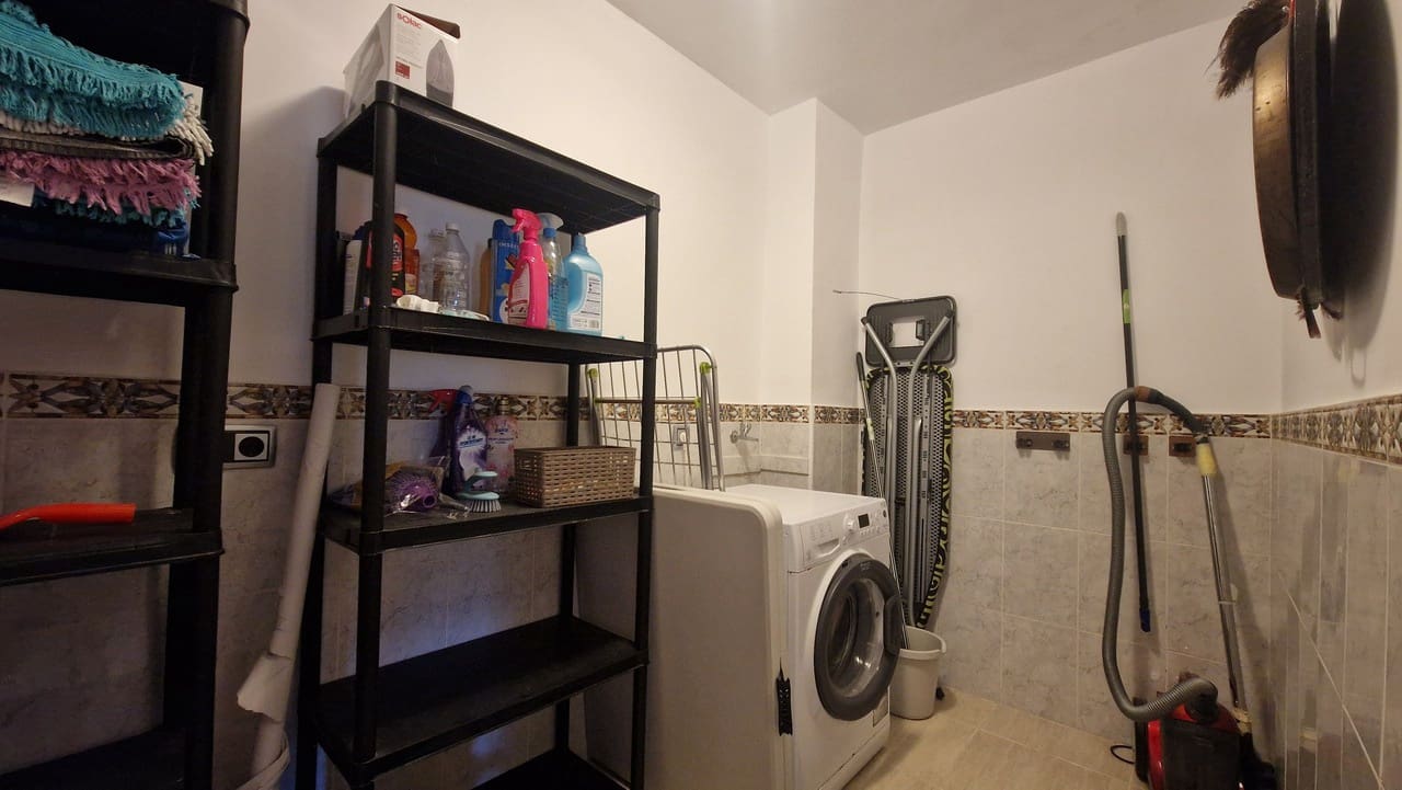 5 camera da letto Villa in vendita in Orba con piscina garage - 499.000 € (Rif: 8937847)