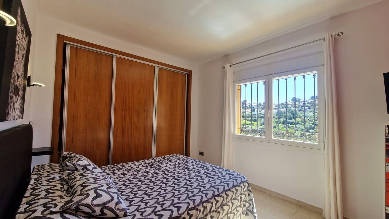 5 camera da letto Villa in vendita in Orba con piscina garage - 499.000 € (Rif: 8937847)