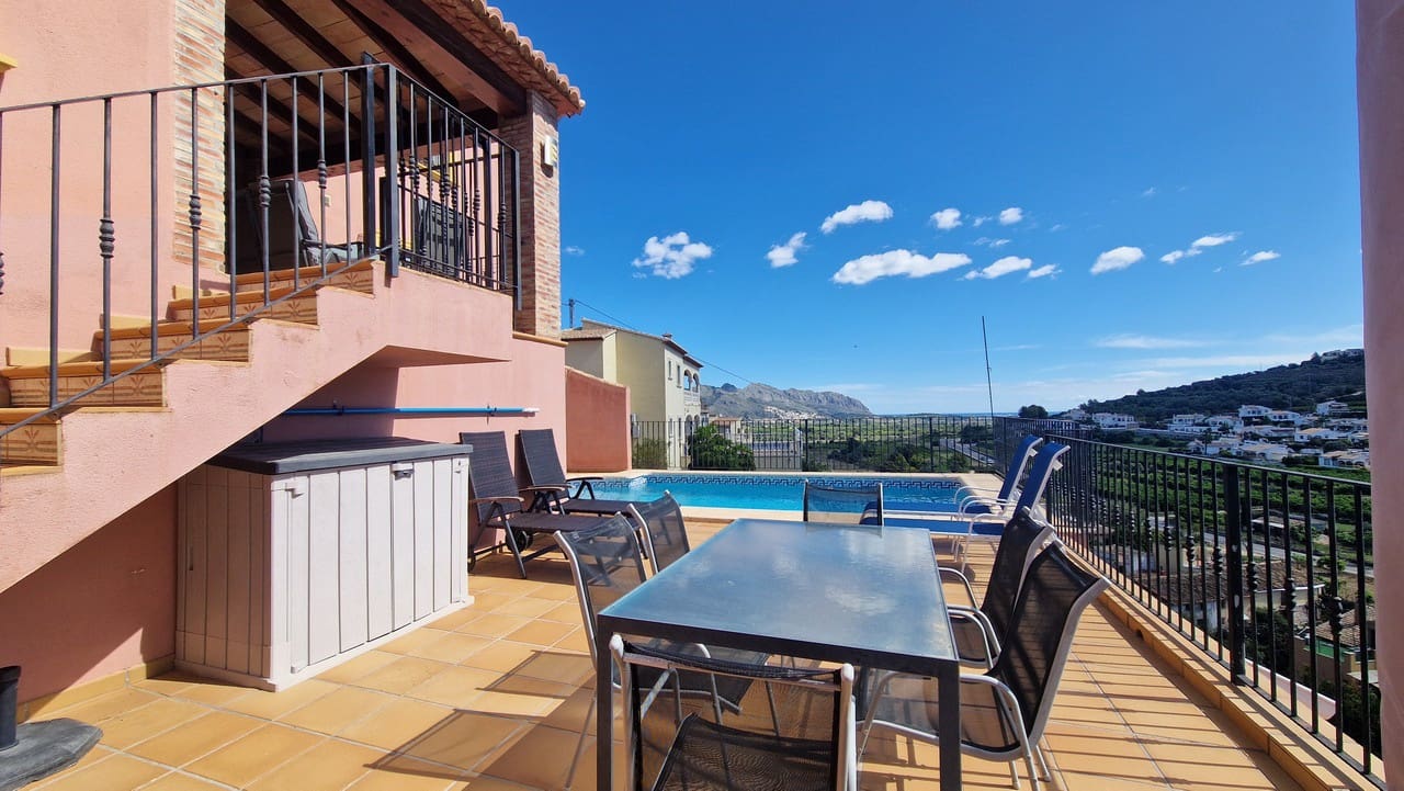 5 camera da letto Villa in vendita in Orba con piscina garage - 499.000 € (Rif: 8937847)