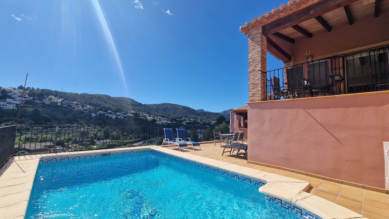 5 camera da letto Villa in vendita in Orba con piscina garage - 499.000 € (Rif: 8937847)