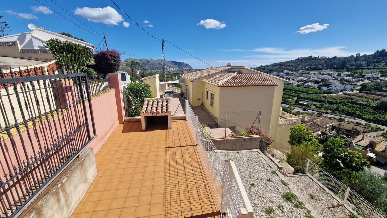 5 camera da letto Villa in vendita in Orba con piscina garage - 499.000 € (Rif: 8937847)