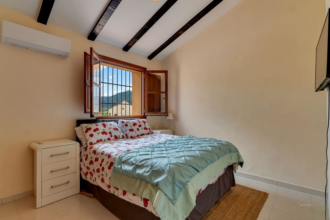 4 sypialnia Finka/Dom wiejski na sprzedaż w Lliber z basenem - 575 000 € (Ref: 8989930)