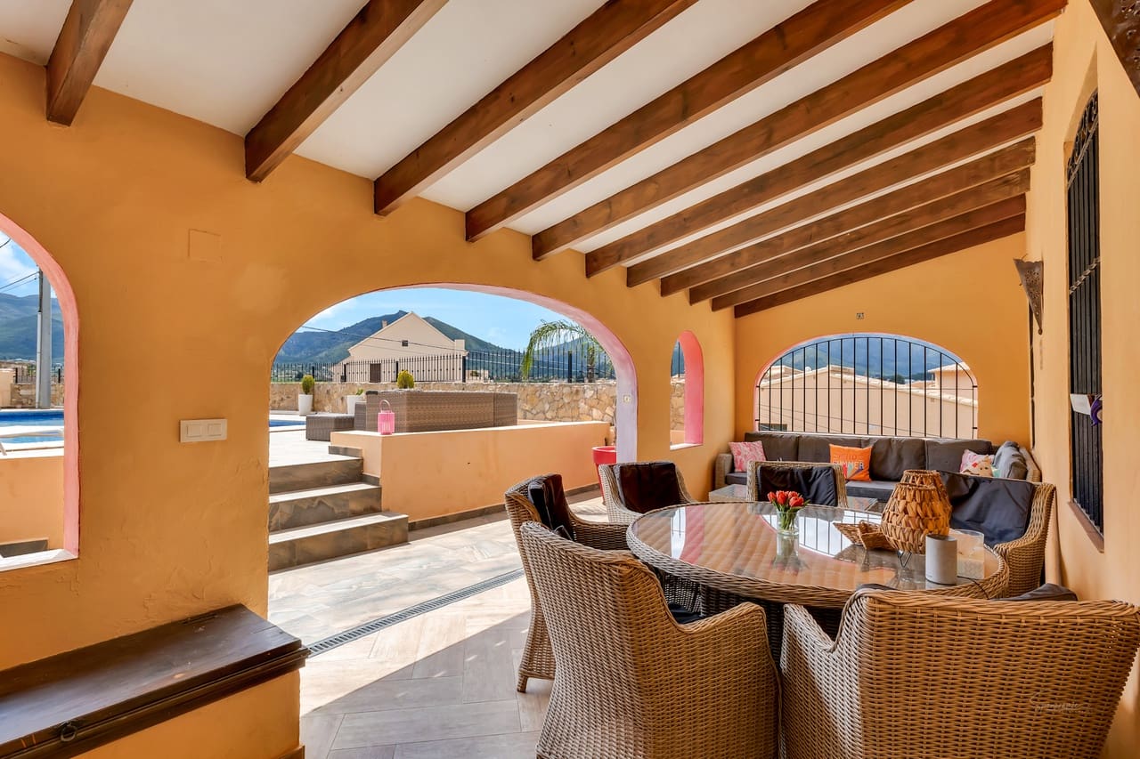 4 sypialnia Finka/Dom wiejski na sprzedaż w Lliber z basenem - 575 000 € (Ref: 8989930)