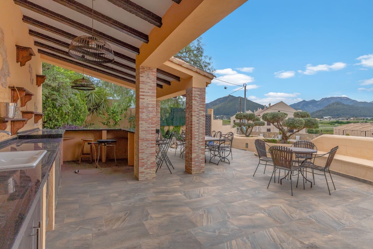 4 sypialnia Finka/Dom wiejski na sprzedaż w Lliber z basenem - 575 000 € (Ref: 8989930)