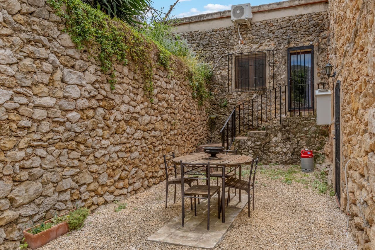 4 sypialnia Finka/Dom wiejski na sprzedaż w Lliber z basenem - 575 000 € (Ref: 8989930)