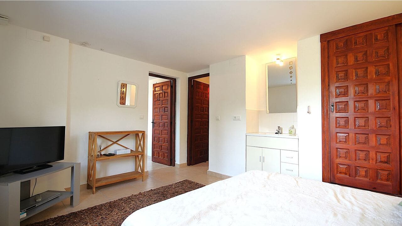 3 soverom Villa til salgs i Orba med svømmebasseng - € 360 000 (Ref: 9340412)