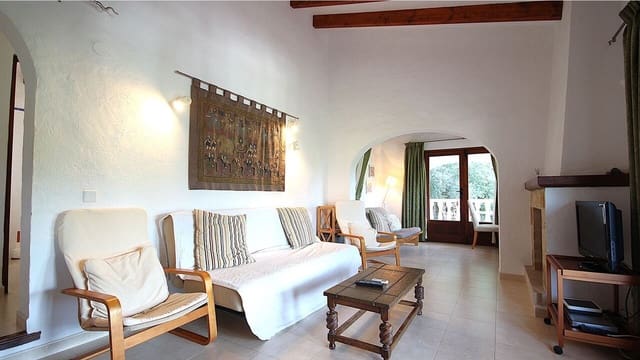 3 soverom Villa til salgs i Orba med svømmebasseng - € 360 000 (Ref: 9340412)