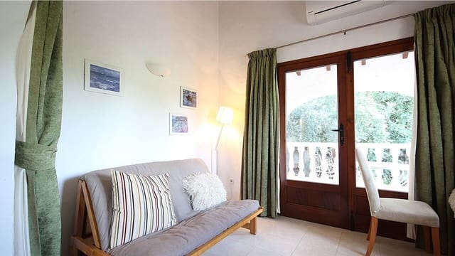 3 soverom Villa til salgs i Orba med svømmebasseng - € 360 000 (Ref: 9340412)