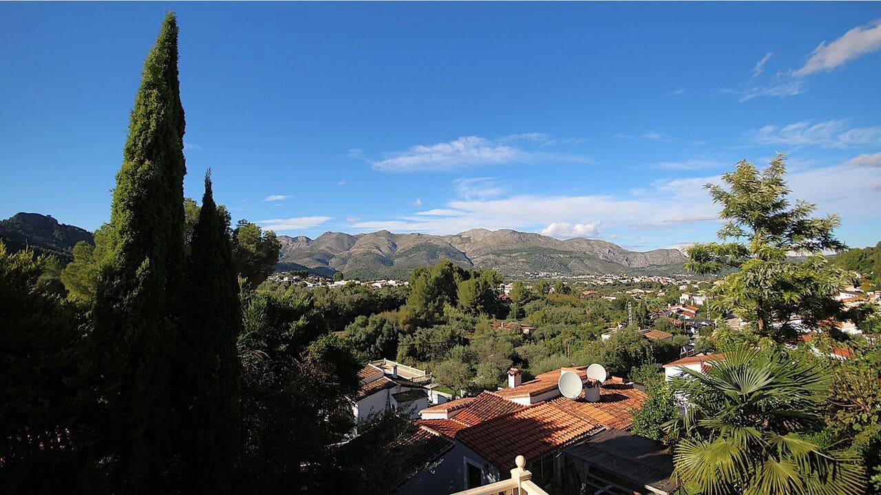 3 soverom Villa til salgs i Orba med svømmebasseng - € 360 000 (Ref: 9340412)