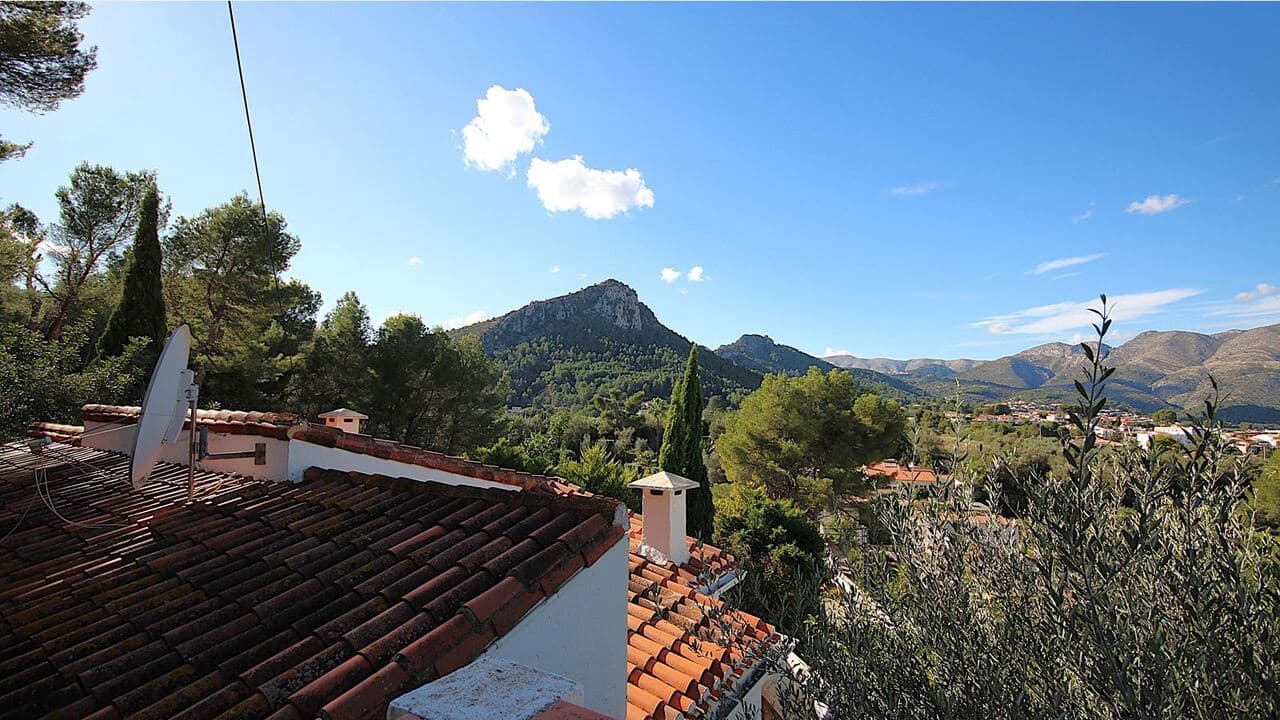 3 soverom Villa til salgs i Orba med svømmebasseng - € 360 000 (Ref: 9340412)