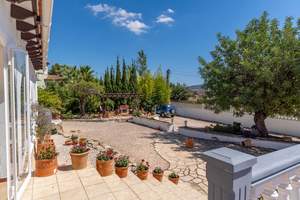 3 bedroom Villa for sale in Alcalali / Alcanali with pool - € 527,000 (Ref: 9340414)