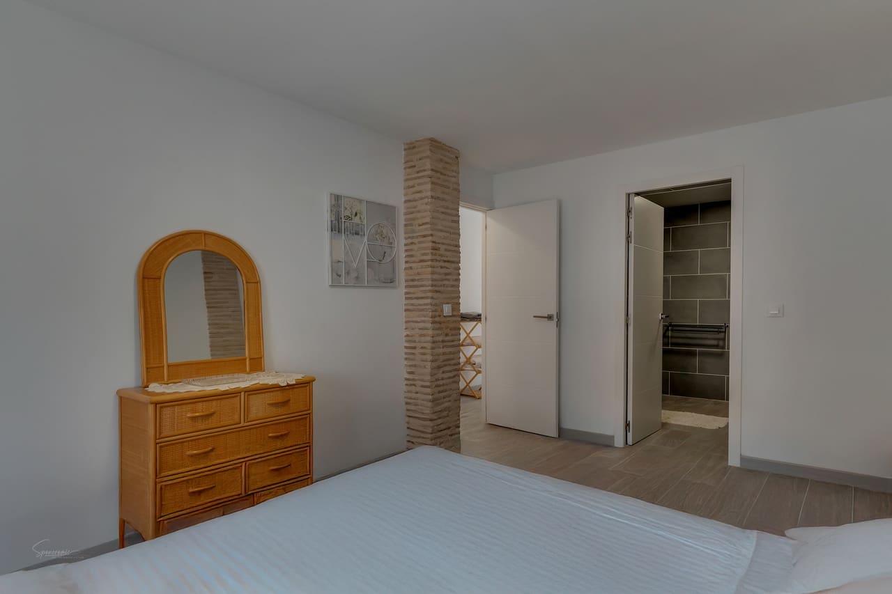 3 bedroom Townhouse for sale in Orba - € 395,000 (Ref: 9340417)