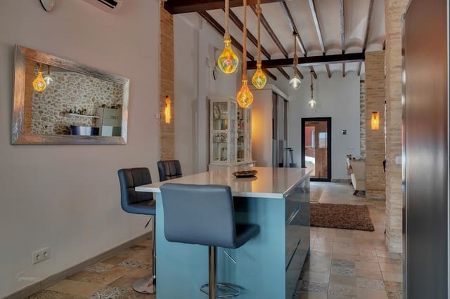 3 sovrum Hus till salu i Orba - 395 000 € (Ref: 9340417)