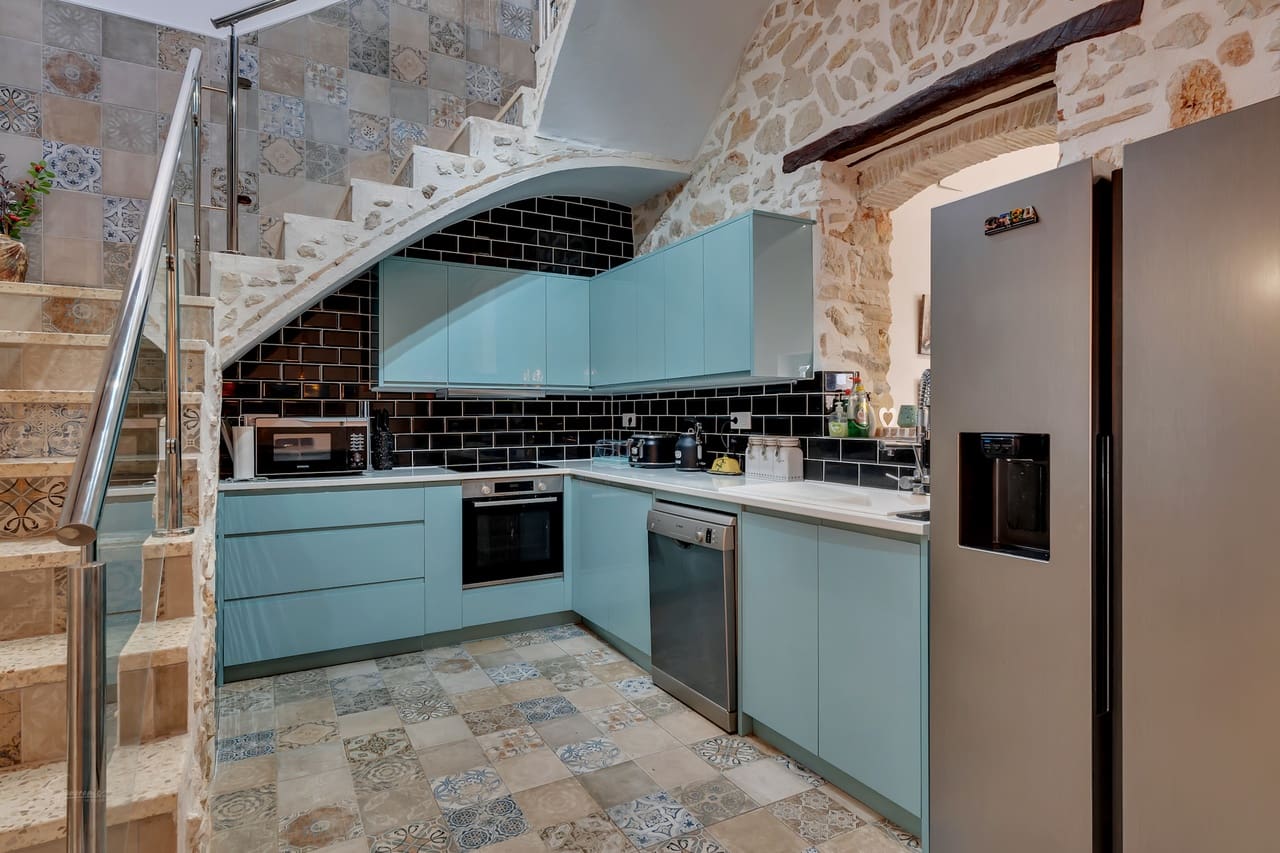 3 bedroom Townhouse for sale in Orba - € 395,000 (Ref: 9340417)