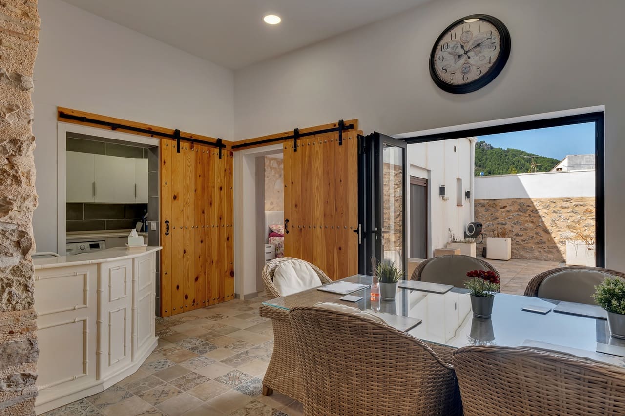 3 bedroom Townhouse for sale in Orba - € 395,000 (Ref: 9340417)