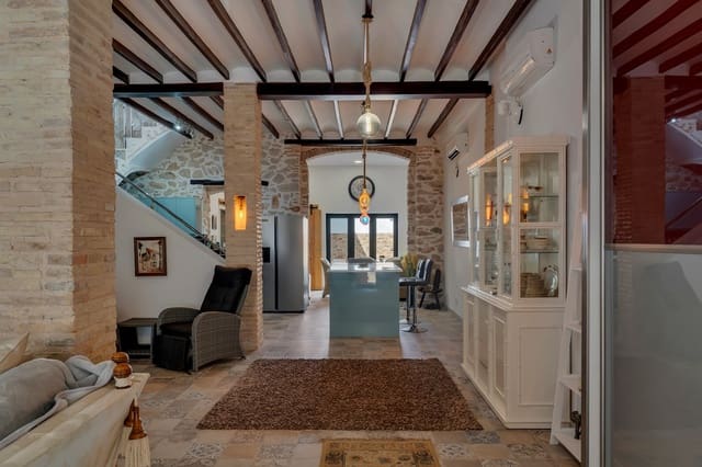 3 sovrum Hus till salu i Orba - 395 000 € (Ref: 9340417)