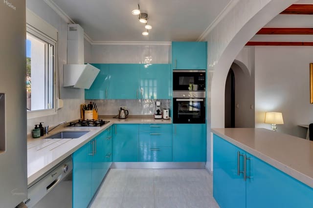 4 quarto Moradia para venda em Alcalalí / Alcanalí com piscina - 475 000 € (Ref: 9340419)