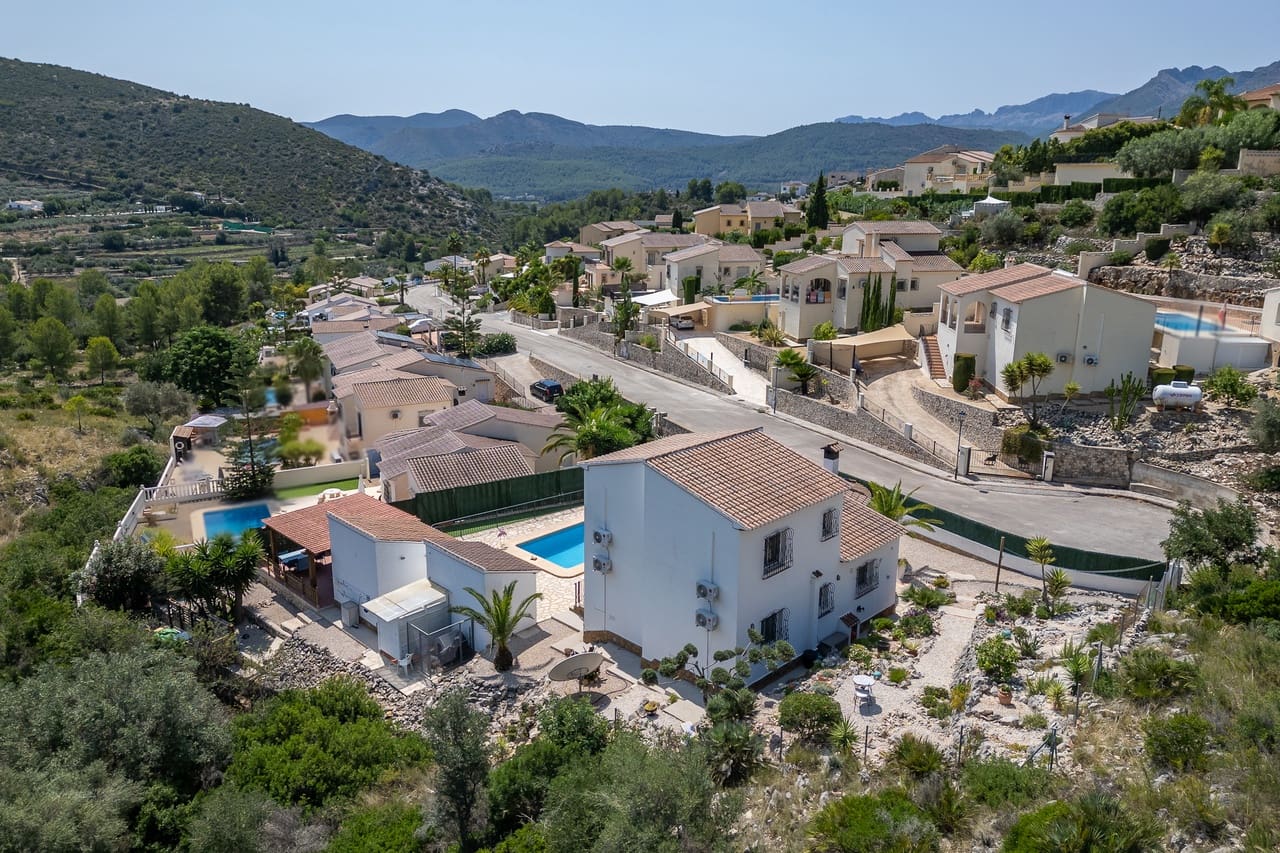 4 sovrum Villa till salu i Alcalali / Alcanali med pool - 475 000 € (Ref: 9340419)