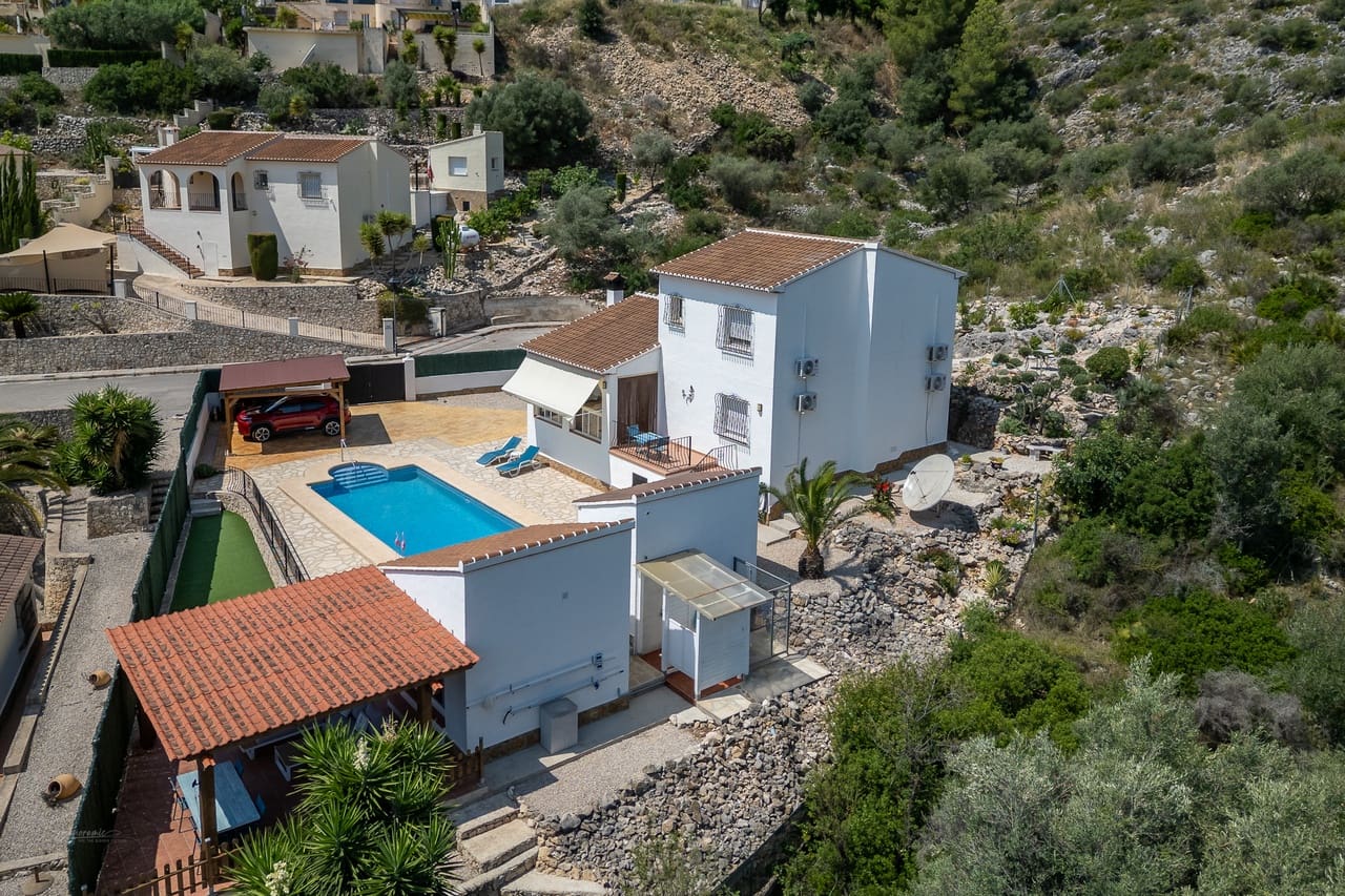 4 sovrum Villa till salu i Alcalali / Alcanali med pool - 475 000 € (Ref: 9340419)