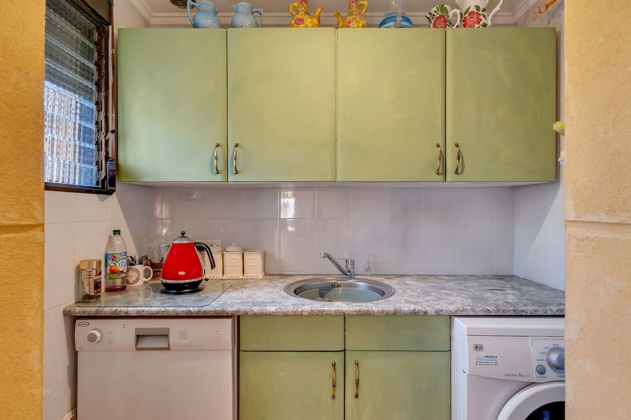 4 sovrum Villa till salu i Orba med pool - 599 000 € (Ref: 9340420)