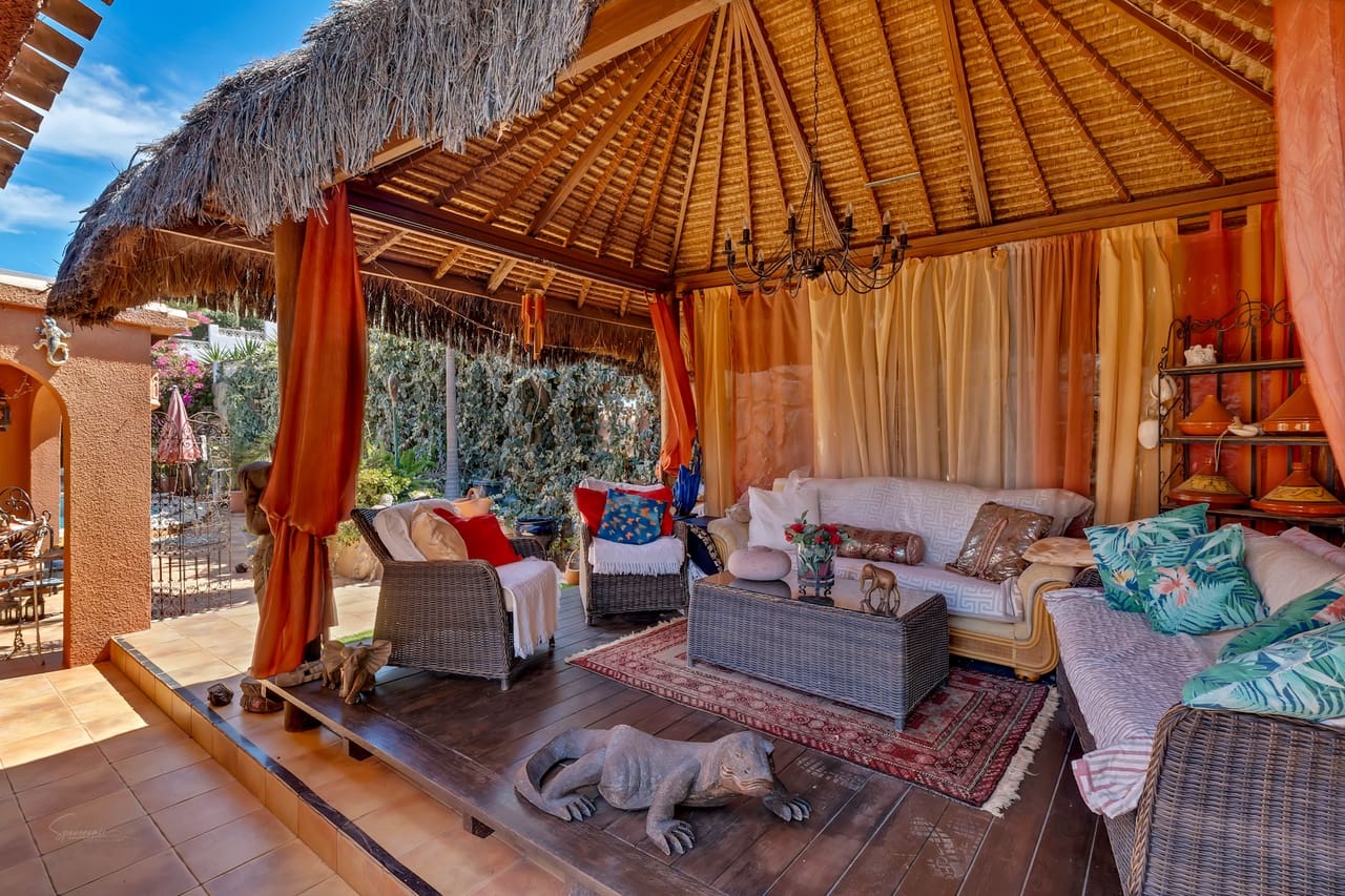 4 sovrum Villa till salu i Orba med pool - 599 000 € (Ref: 9340420)