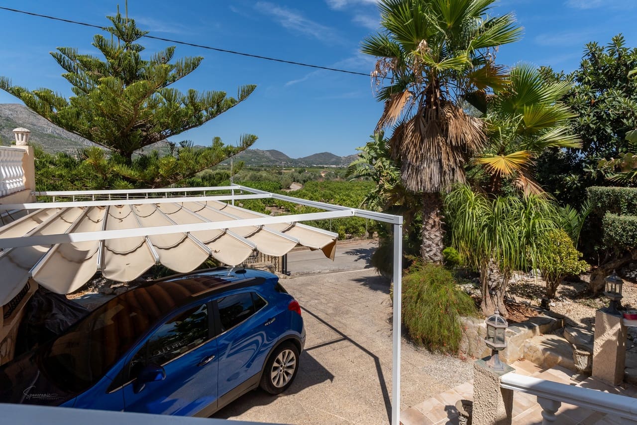 4 sovrum Villa till salu i Orba med pool - 599 000 € (Ref: 9340420)