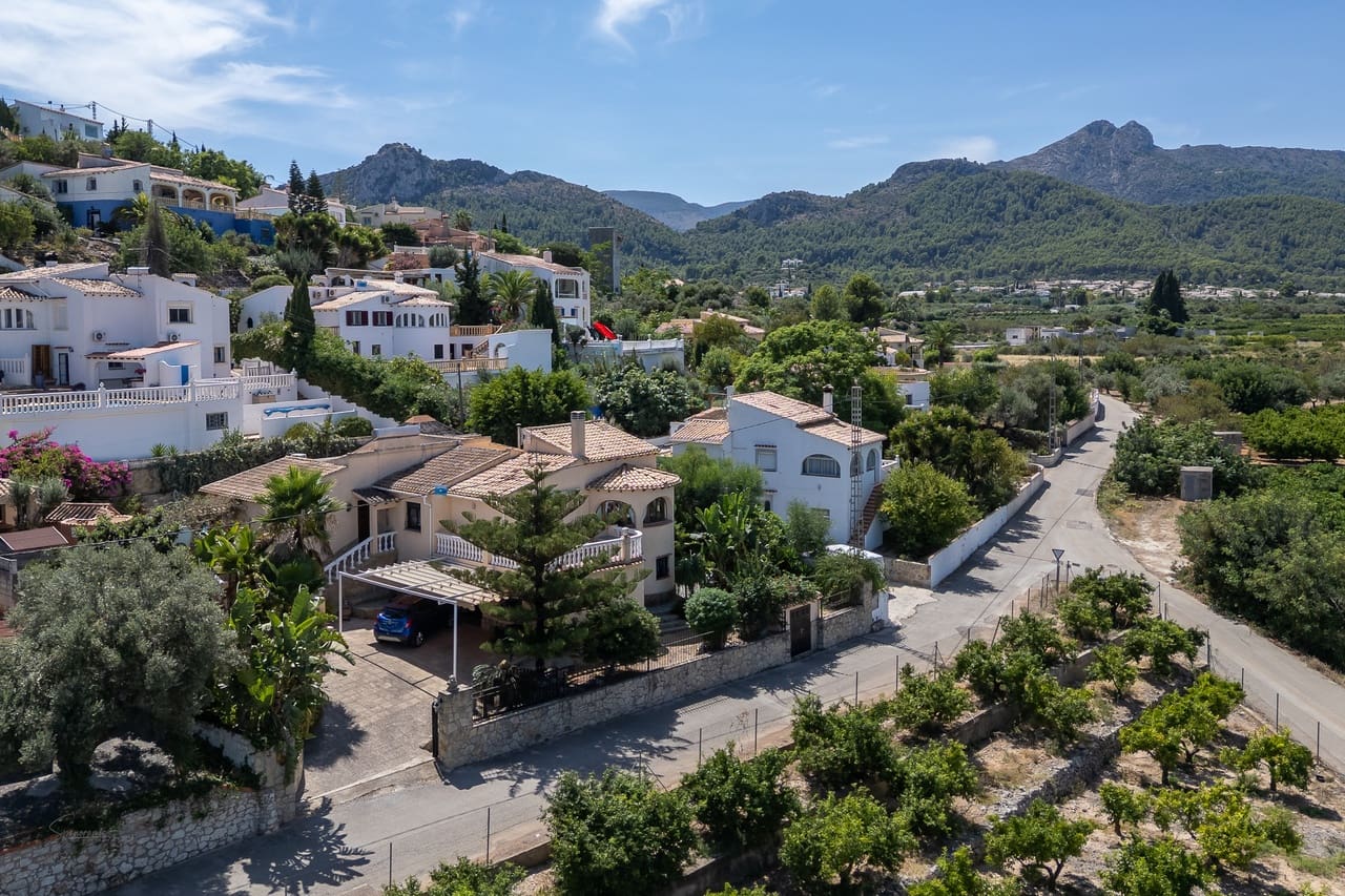 4 sovrum Villa till salu i Orba med pool - 599 000 € (Ref: 9340420)