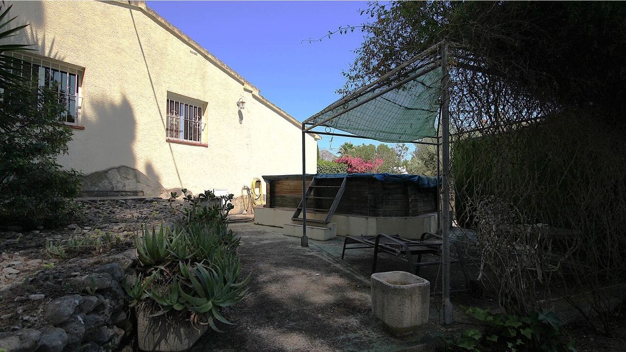 2 bedroom Villa for sale in Parcent with garage - € 230,000 (Ref: 9340421)