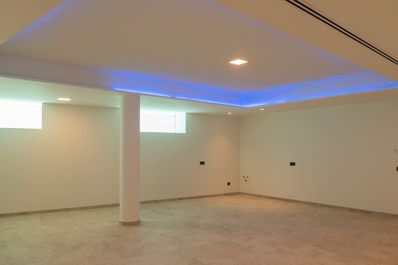 4 makuuhuone Huvila myytävänä paikassa Benissa mukana uima-altaan 
autotalli - 1 370 000 € (Ref: 9340424)