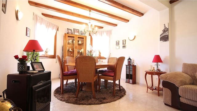 2 sovrum Villa till salu i Orba med pool garage - 375 000 € (Ref: 9340426)