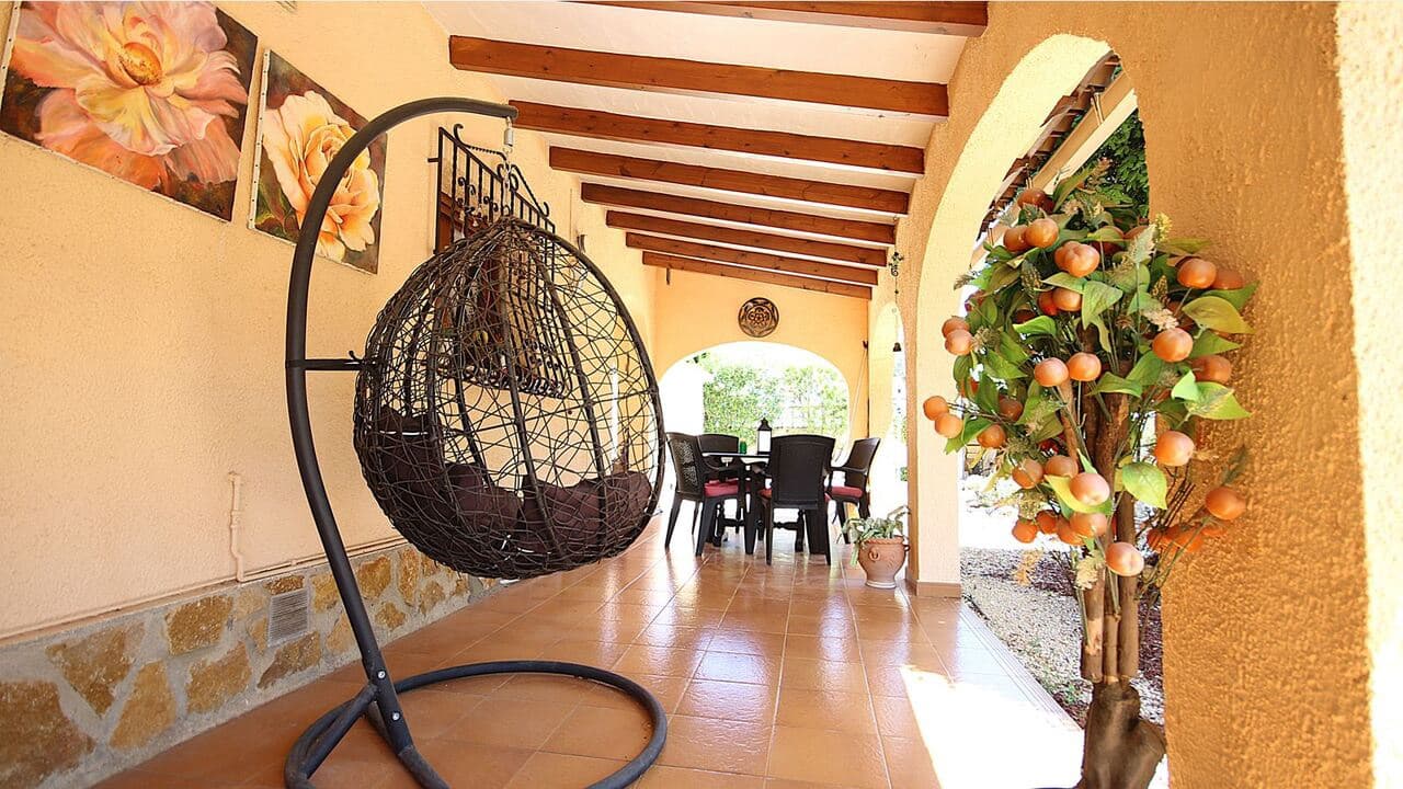 2 sovrum Villa till salu i Orba med pool garage - 375 000 € (Ref: 9340426)