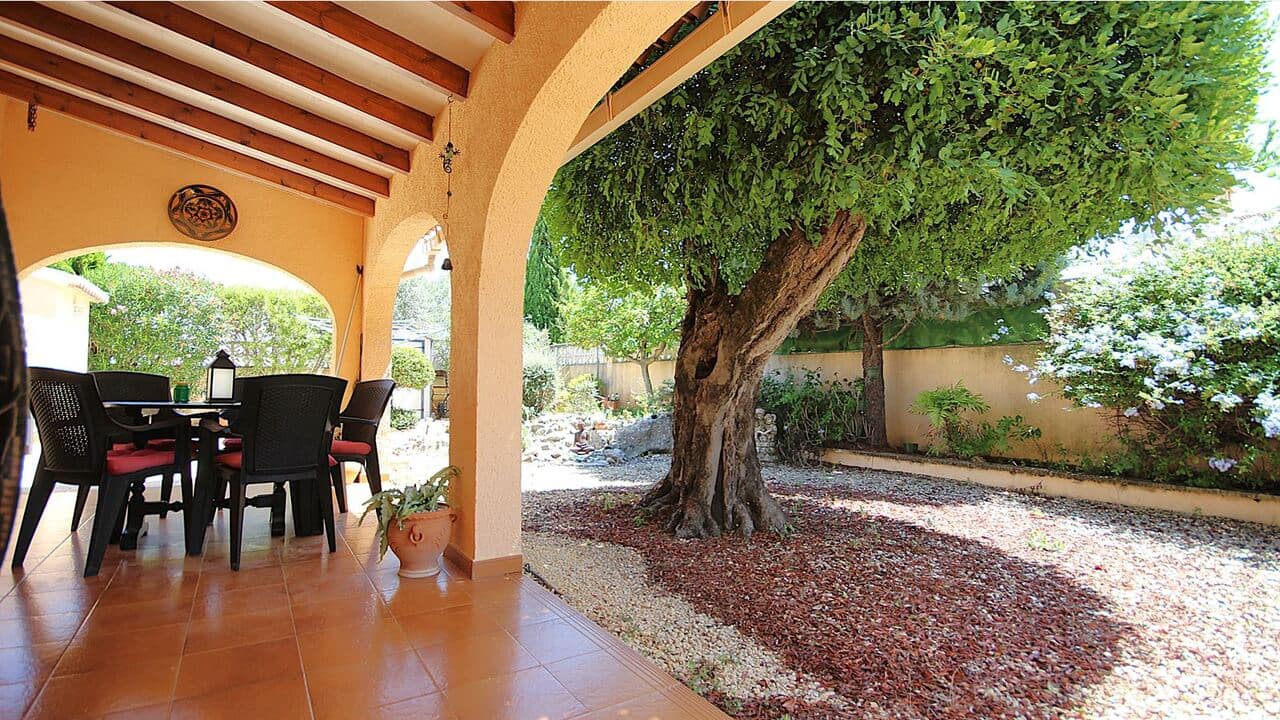 2 sovrum Villa till salu i Orba med pool garage - 375 000 € (Ref: 9340426)