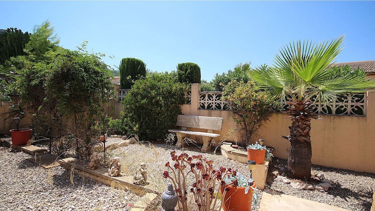 2 sovrum Villa till salu i Orba med pool garage - 375 000 € (Ref: 9340426)