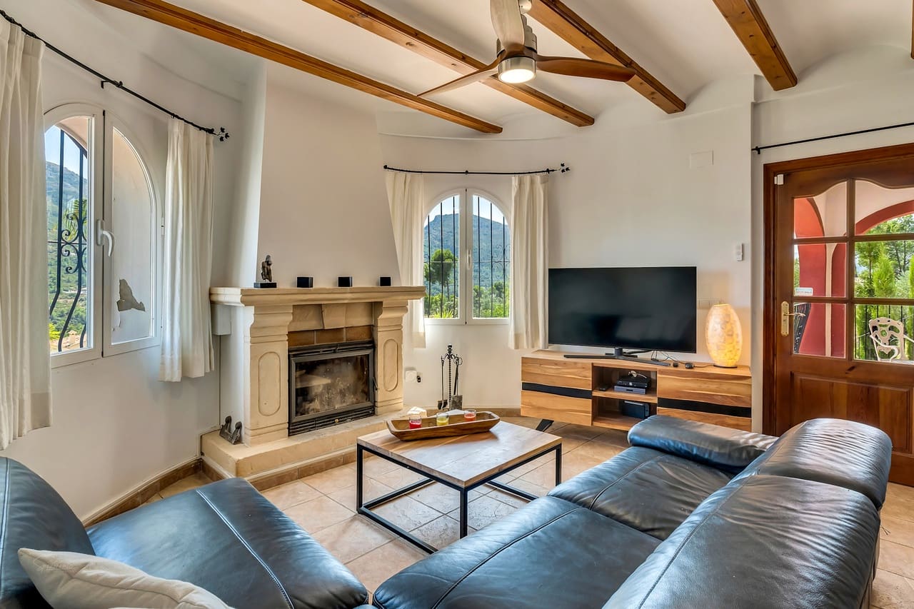 3 bedroom Villa for sale in Benigembla / Benichembla with pool - € 650,000 (Ref: 9340429)