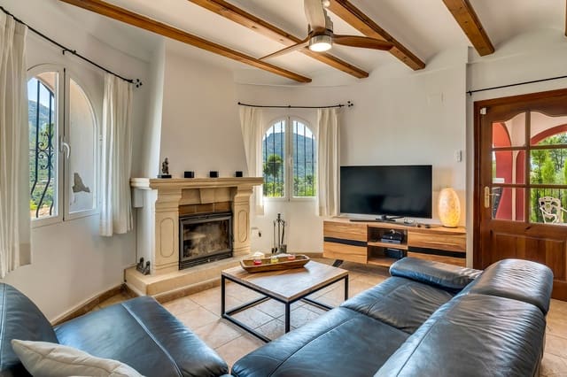 3 bedroom Villa for sale in Benigembla / Benichembla with pool - € 650,000 (Ref: 9340429)