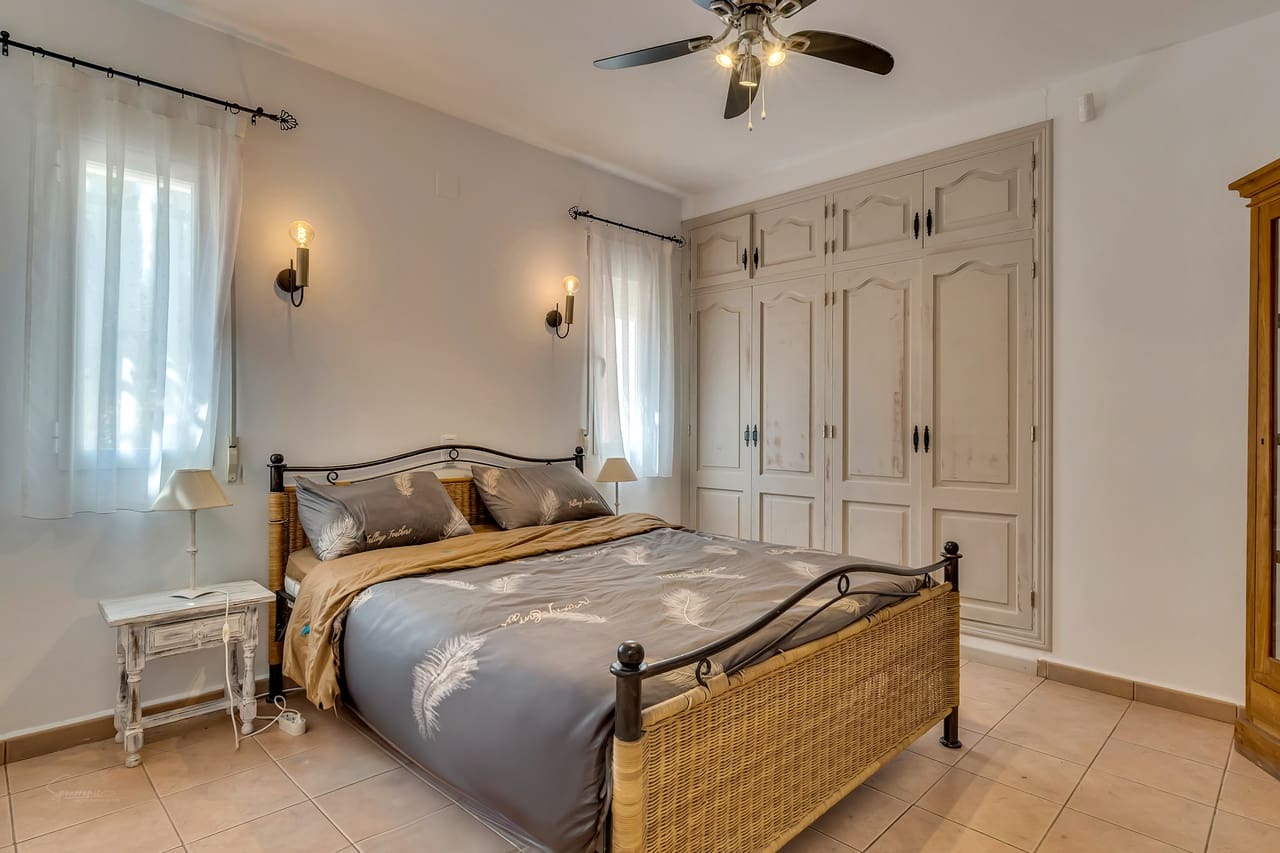 3 bedroom Villa for sale in Benigembla / Benichembla with pool - € 650,000 (Ref: 9340429)