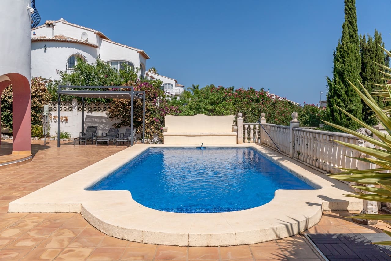 3 bedroom Villa for sale in Benigembla / Benichembla with pool - € 650,000 (Ref: 9340429)