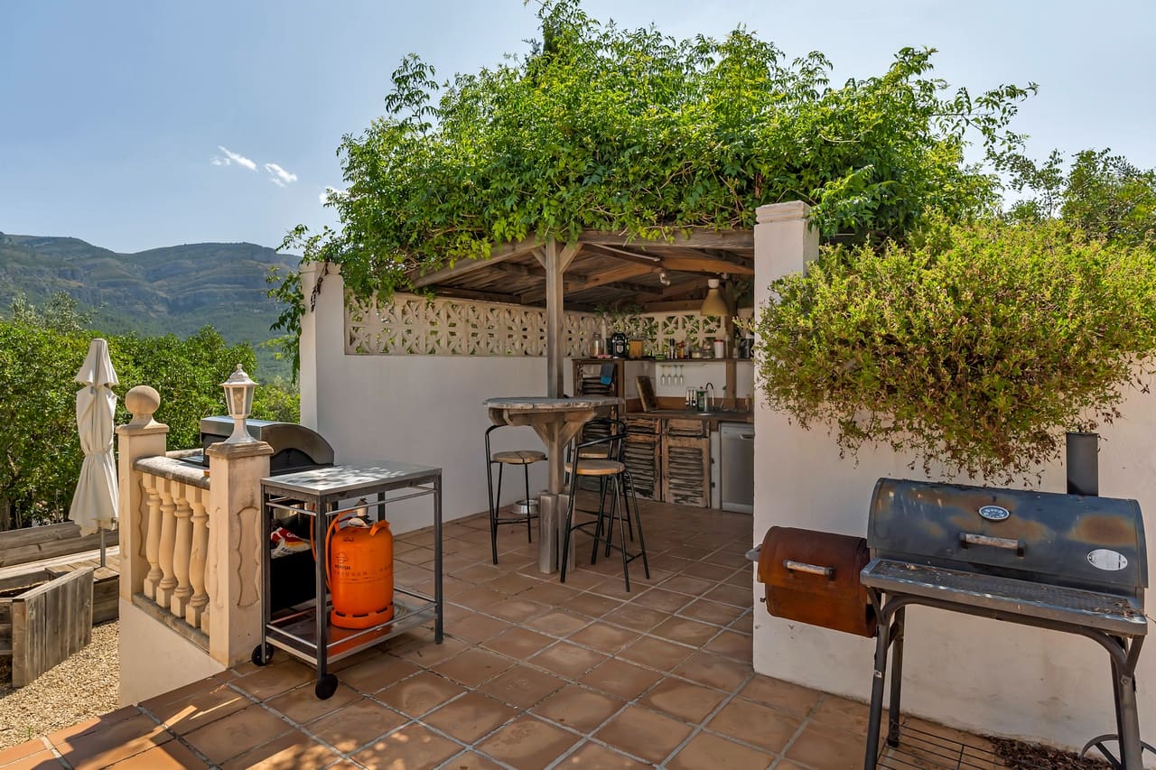 3 bedroom Villa for sale in Benigembla / Benichembla with pool - € 650,000 (Ref: 9340429)