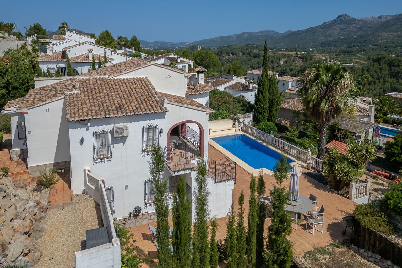 3 bedroom Villa for sale in Benigembla / Benichembla with pool - € 650,000 (Ref: 9340429)