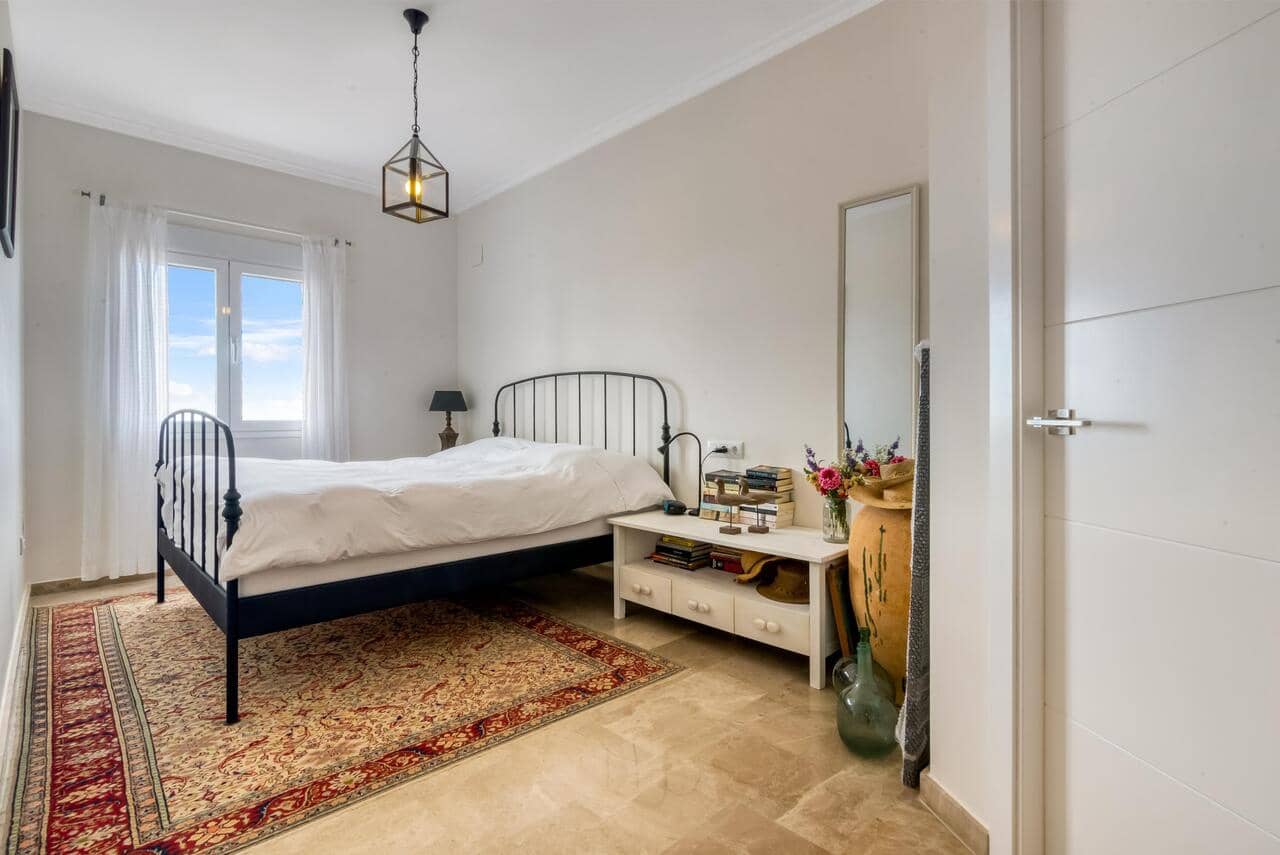 4 bedroom Villa for sale in Rafol de Almunia with pool - € 645,000 (Ref: 9340435)