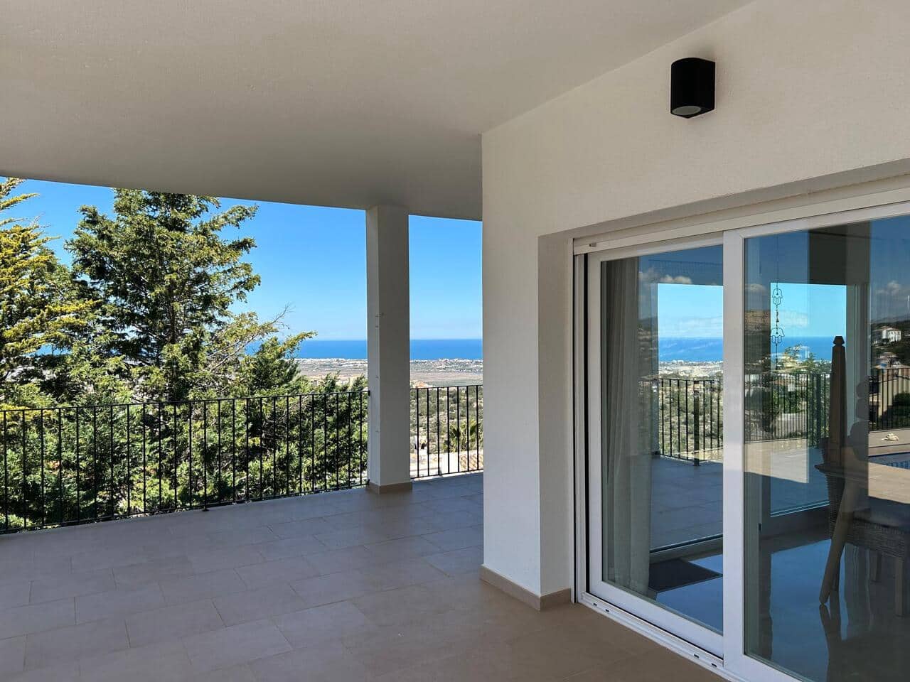 4 bedroom Villa for sale in Rafol de Almunia with pool - € 645,000 (Ref: 9340435)