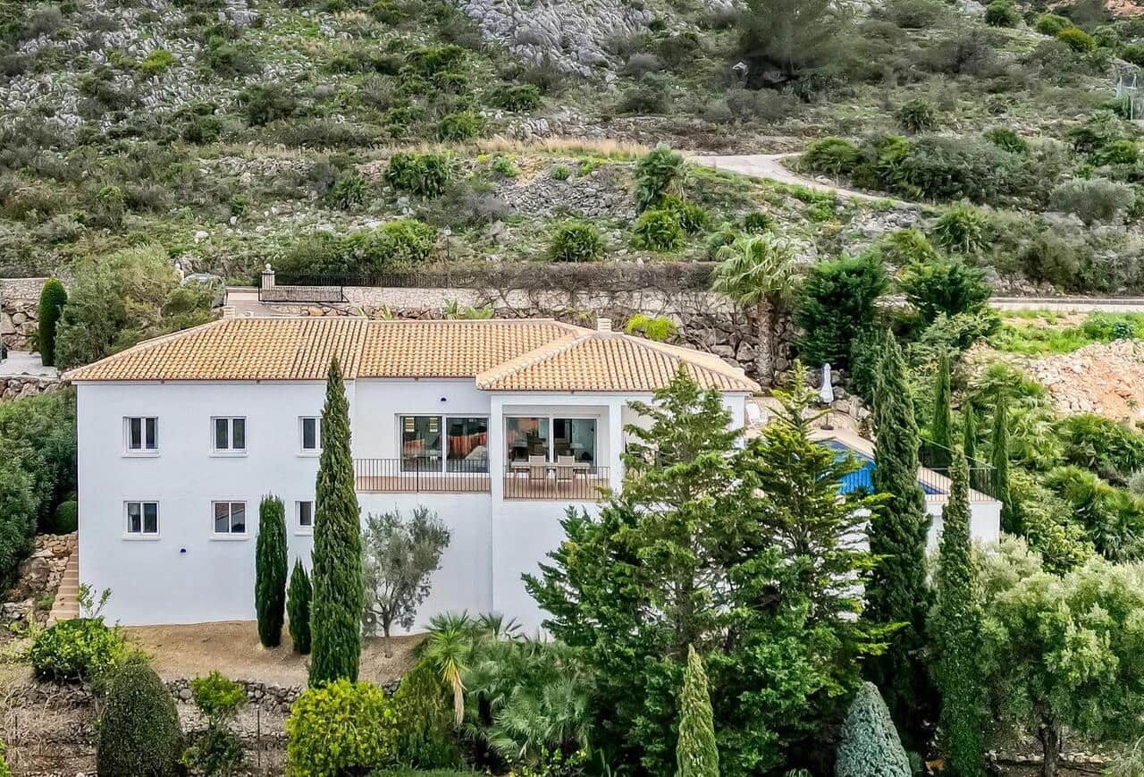 4 bedroom Villa for sale in Rafol de Almunia with pool - € 645,000 (Ref: 9340435)