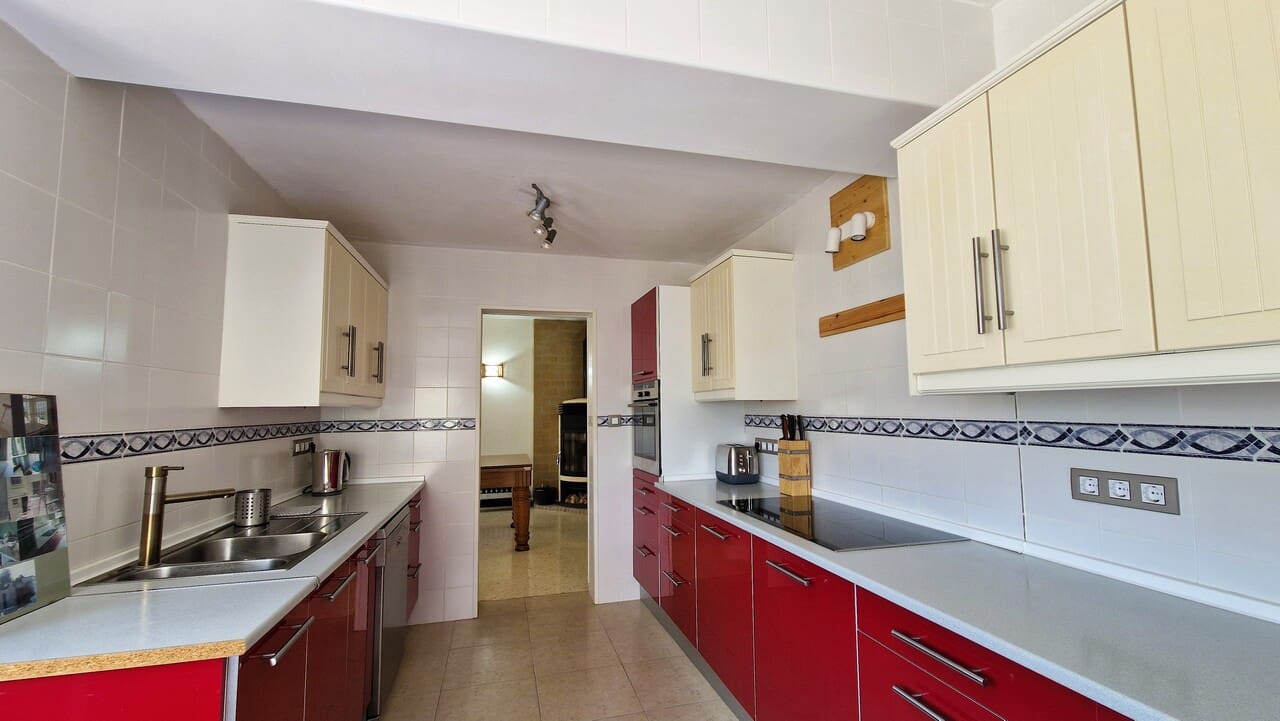 4 soveværelse Villa til salg i L'Atzuvia - € 269.000 (Ref: 9340436)