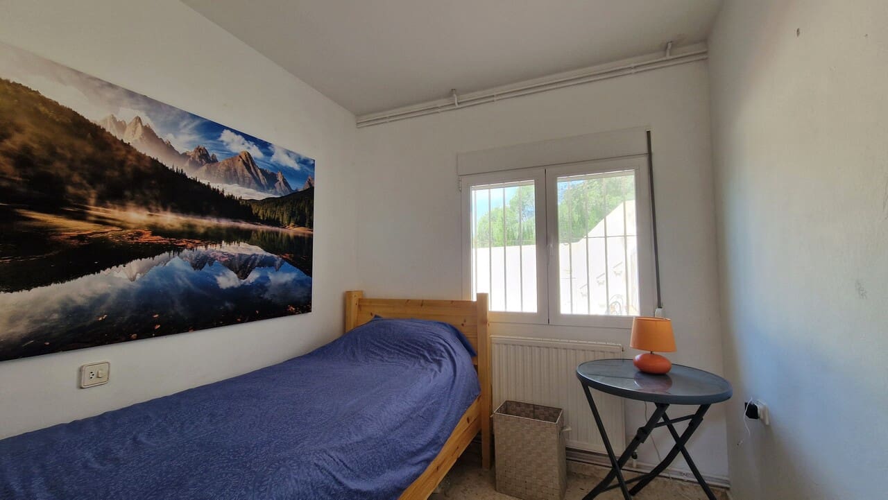 4 soveværelse Villa til salg i L'Atzuvia - € 269.000 (Ref: 9340436)