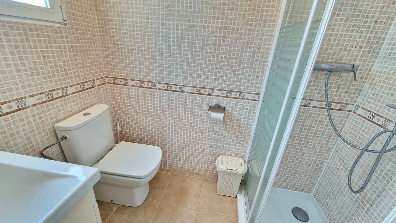 4 soveværelse Villa til salg i L'Atzuvia - € 269.000 (Ref: 9340436)