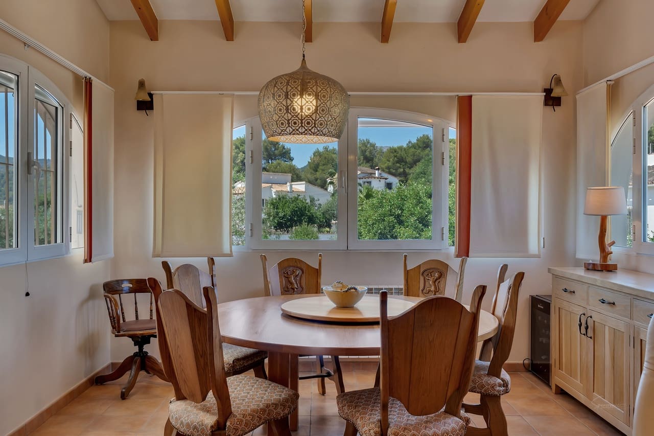 4 soverom Villa til salgs i Jalon / Xalo med svømmebasseng garasje - € 595 000 (Ref: 9343969)